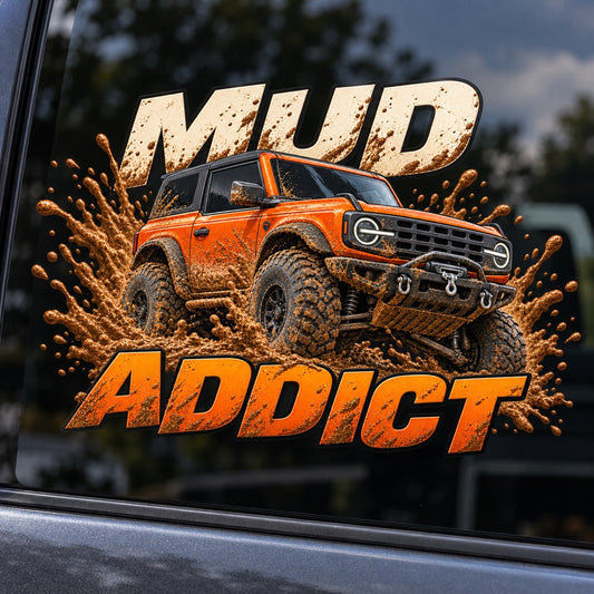 MUD ADDICT - близка визуализация на offroad стикера върху автомобилно стъкло
